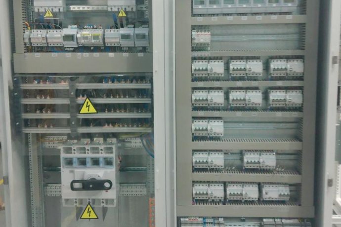 Quadros de Distribuição Elétrica